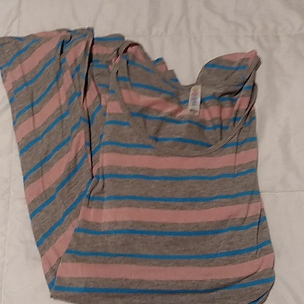 LuLaRoe Perfect T